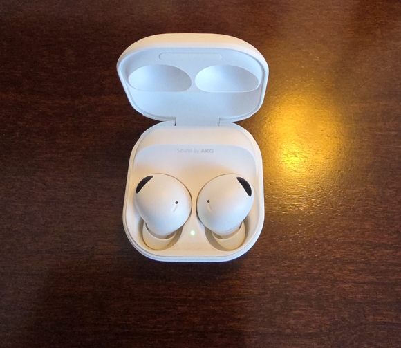 Samsung Galaxy Buds 2 Pro True Wireless Earbud Headphones White